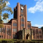 政治家と官僚はIT・コンピュータに対応できていない。コンピュータ時代に時代遅れすぎる大学教育